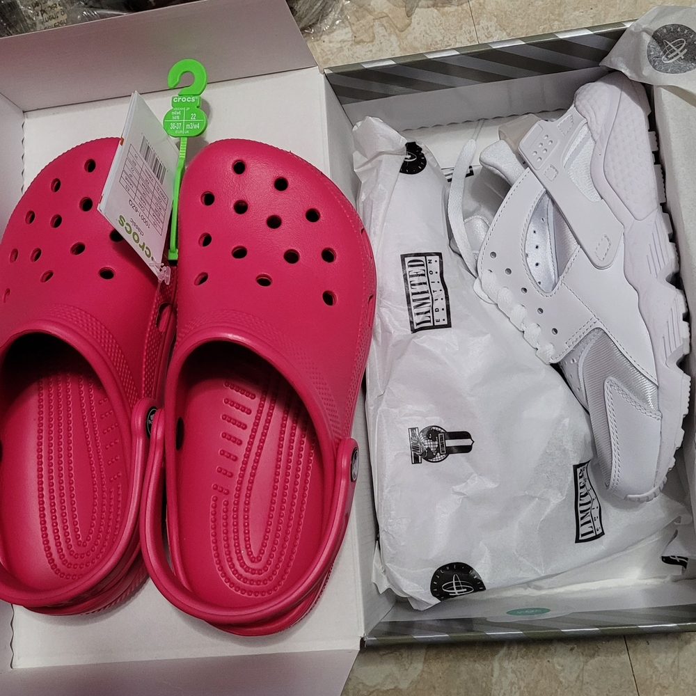 Kids Pink Clogs